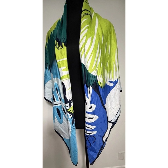 scarf for women light weight Square 50" By 50" Wrap Green Flowers Multicolor - Picture 3 of 7